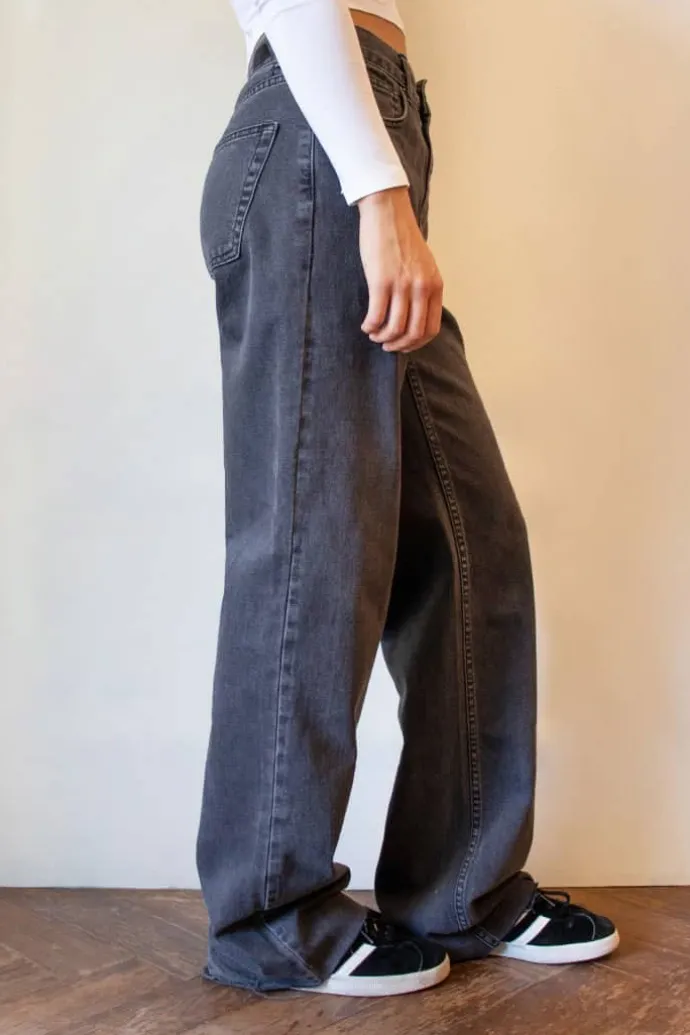 jeans_mom_3.webp Donna Subdued Jeans Mom