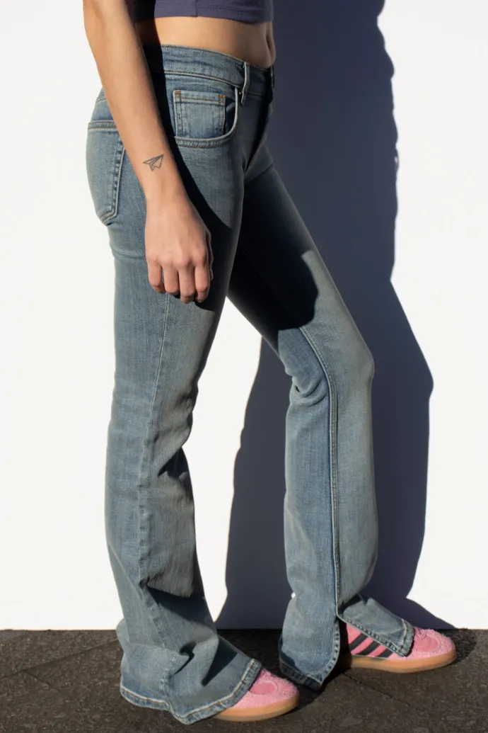jeans_side_split_3.webp Donna Subdued Jeans side split