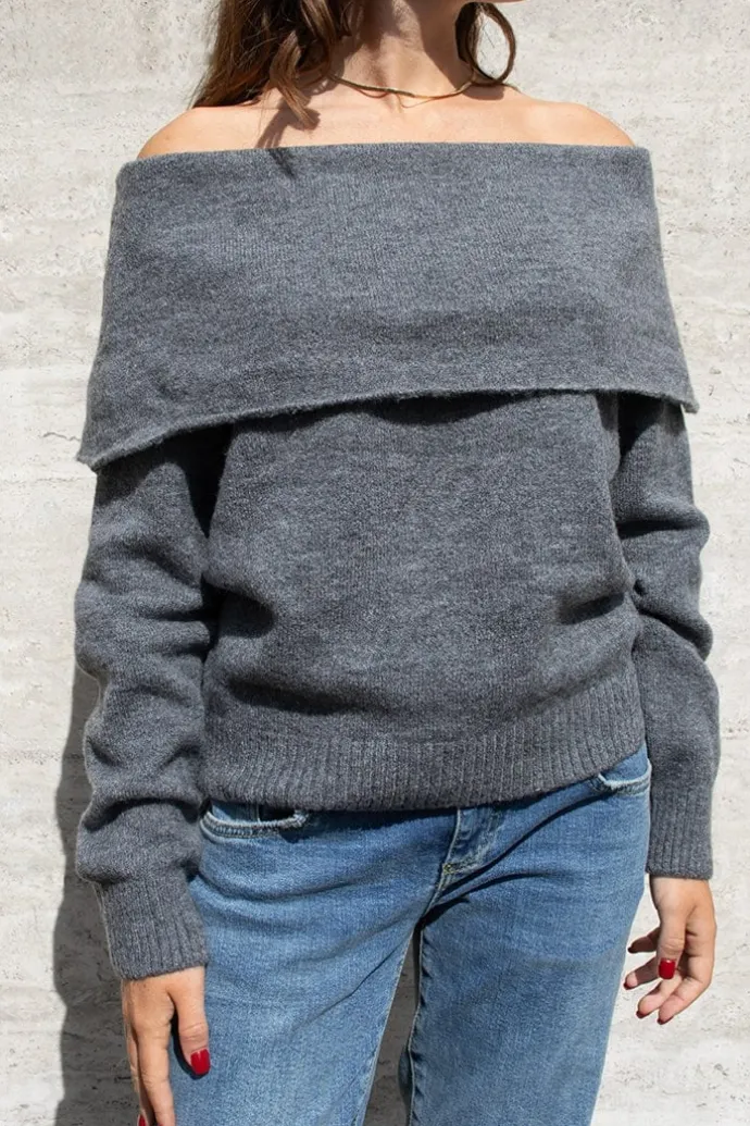 maglione_spalle_scoperte_con_risvolto_1.webp Donna Subdued Maglione spalle scoperte con risvolto