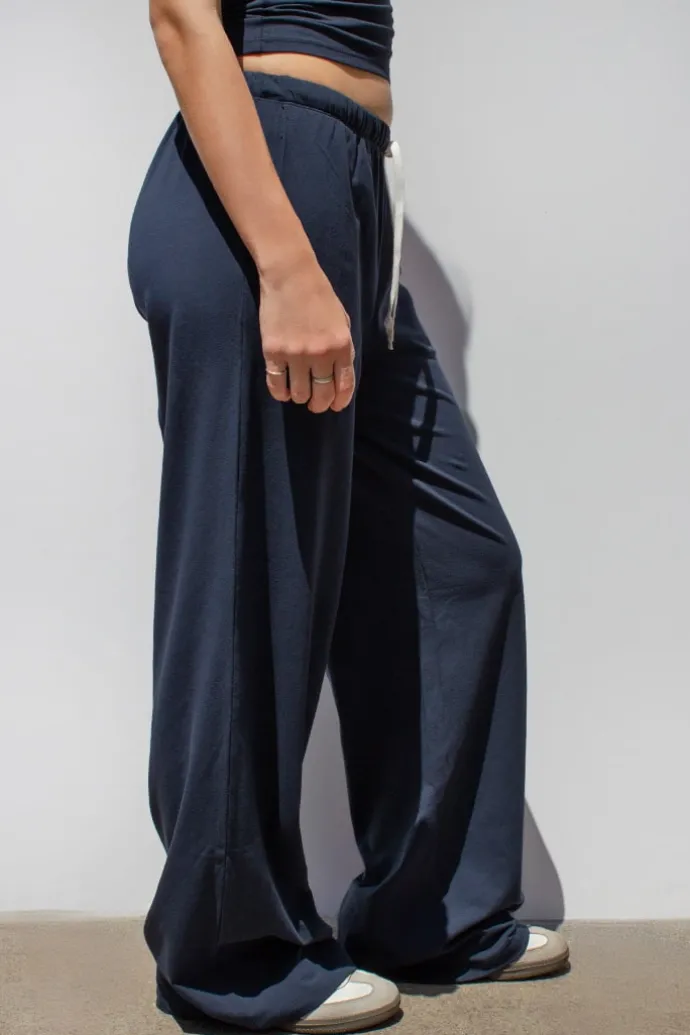 pantaloni_tuta_wideleg_3-1.webp Donna Subdued Pantaloni tuta wide-leg