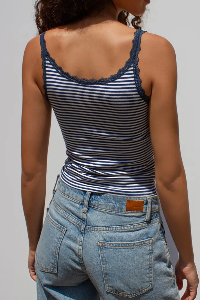 tank_top_fiocchetto_e_pizzo_2.webp Donna Subdued Tank top fiocchetto e pizzo
