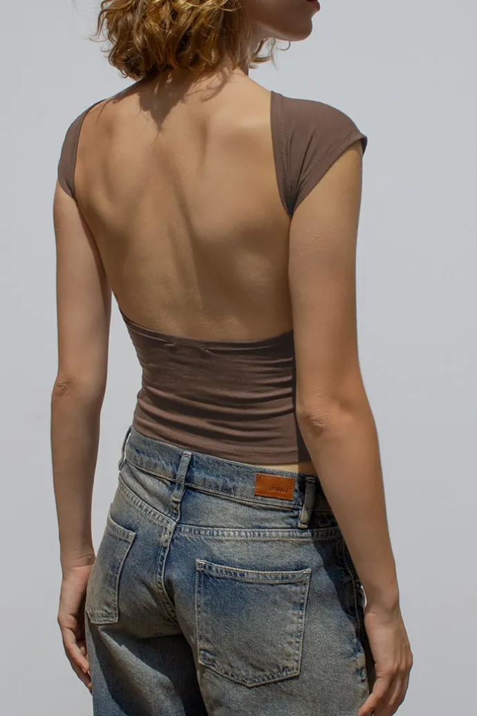 tshirt_scollo_a_barchetta_2.webp Donna Subdued T-shirt scollo a barchetta